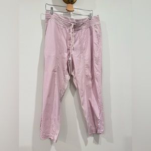 Lululemon pants